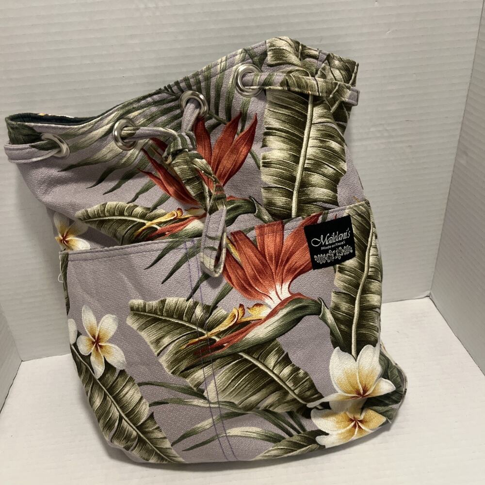 MAILELANI’S Bucket Style Backpack Gray/Hawaiian Floral